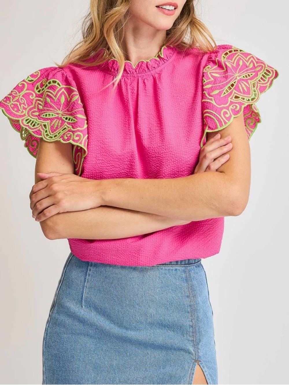 UMGEE Pink Flutter Sleeve Top Embroidered Green Ruffle Sleeves Crinkle Gauze NWT
